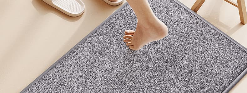 吸水速乾で滑り止め付き！洗える北欧風シンプルキッチンマット