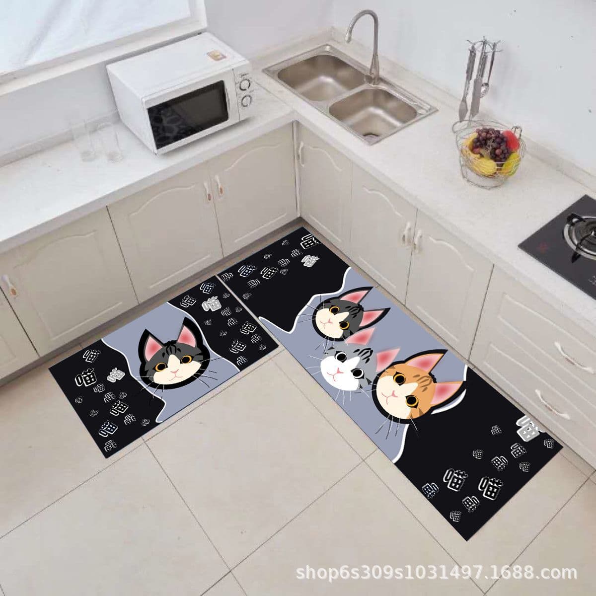 拭けるシンプルデザインで滑り止め付き！洗えるおしゃれキッチンマット
