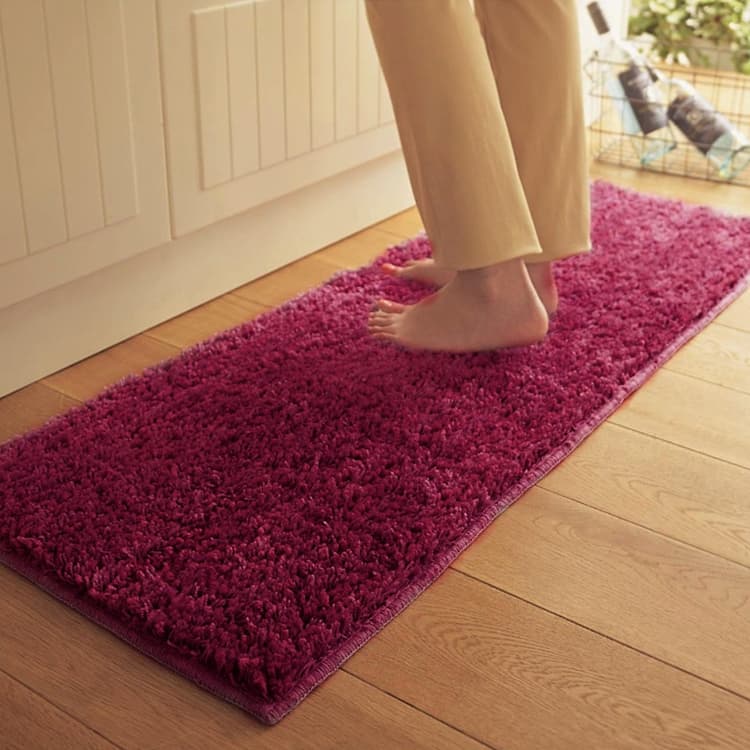 洗える拭けるキッチンマット！滑り止め付きで豊富なサイズ展開の北欧風デザイン