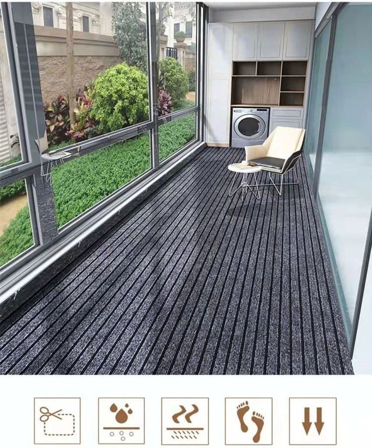 拭き取れて洗える！ストライプ柄の滑り止め付きキッチンマット