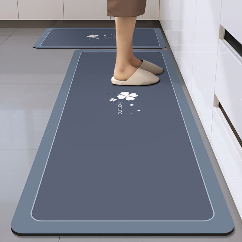 吸水速乾で汚れが拭き取れる！足跡デザインのおしゃれキッチンマット270cm